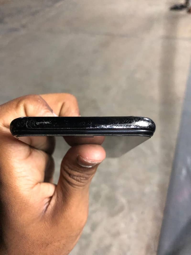 Apple iPhone X 1