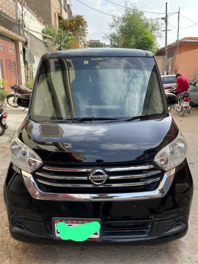 Nissan Roox 2019