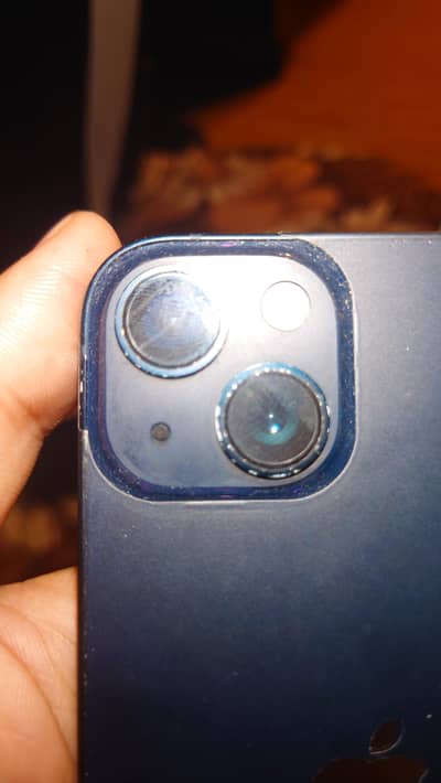 Apple iPhone 13