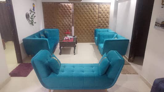 slightly used 7 seater with table