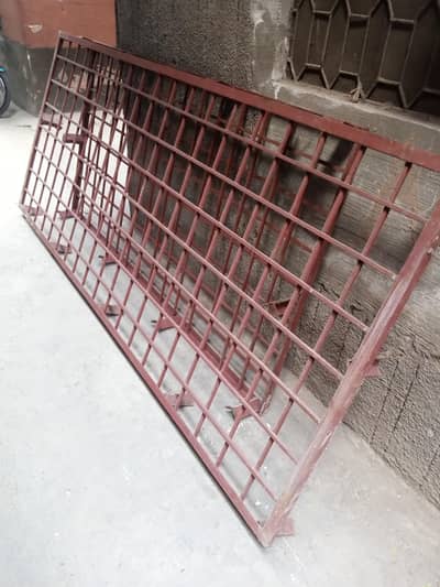 iron stands lohay k mazbout frame best for shed mug open ventilation