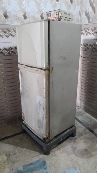 Dawlance Rifrigerator