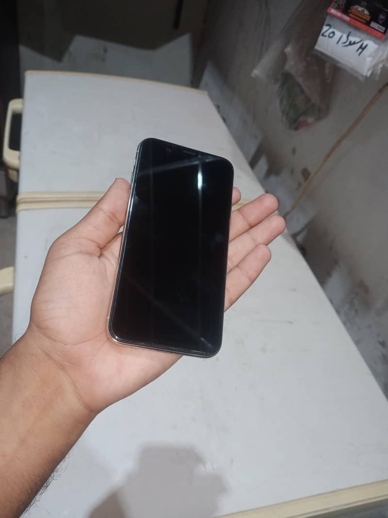 Apple iPhone X 0