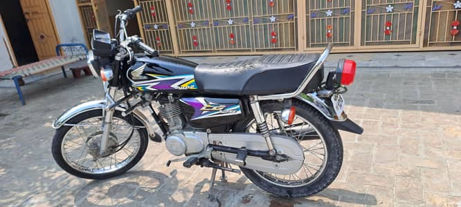 Honda CG 125 Black