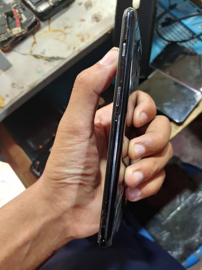 One Plus 6T 1