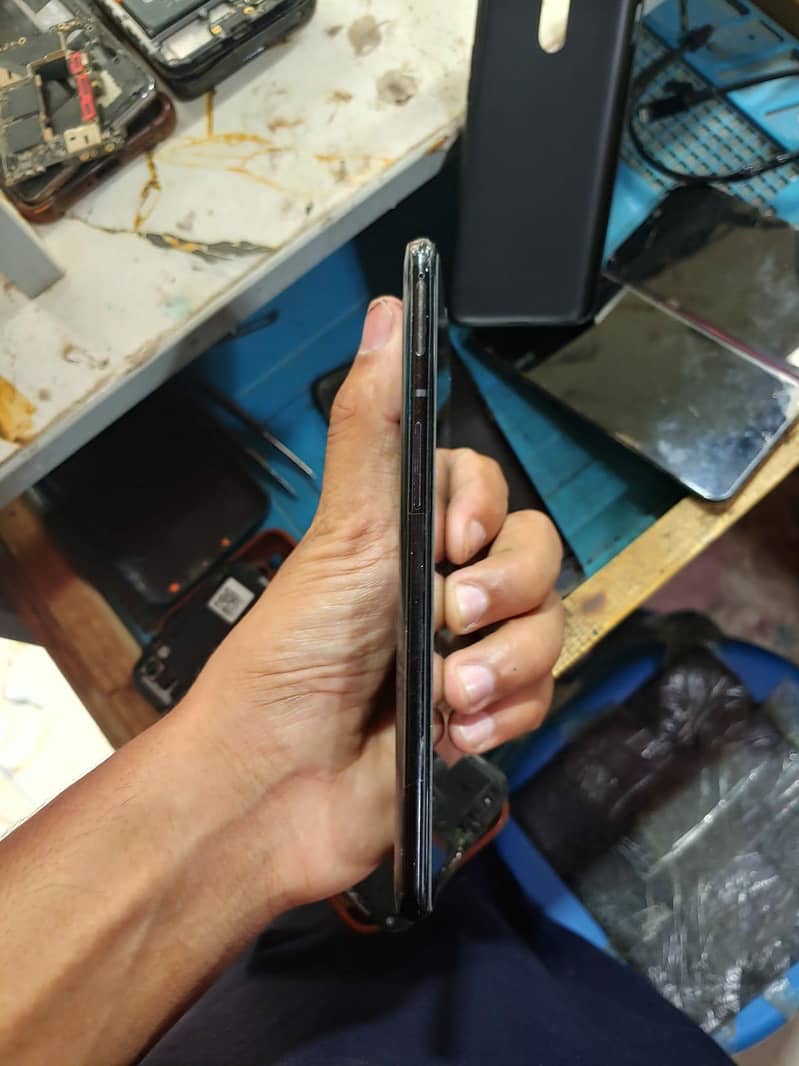 One Plus 6T 5