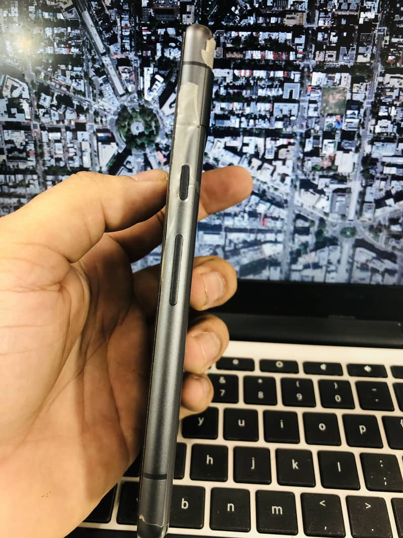 Google Pixel 7a 2