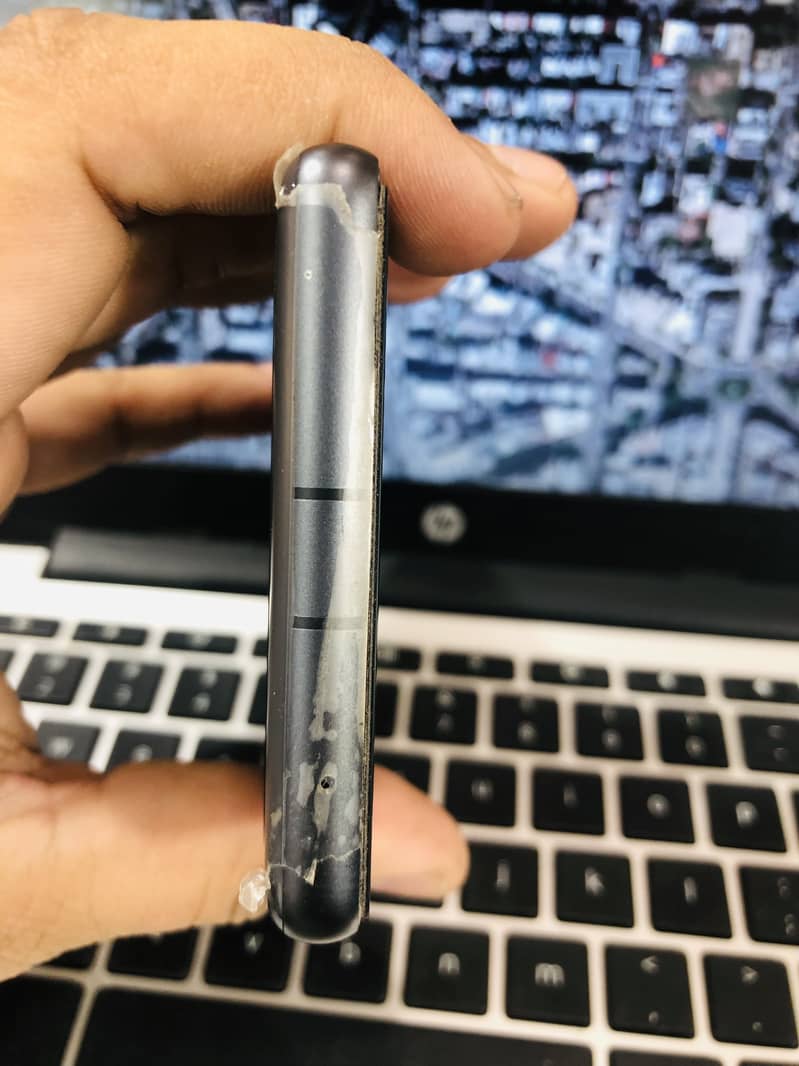 Google Pixel 7a 4