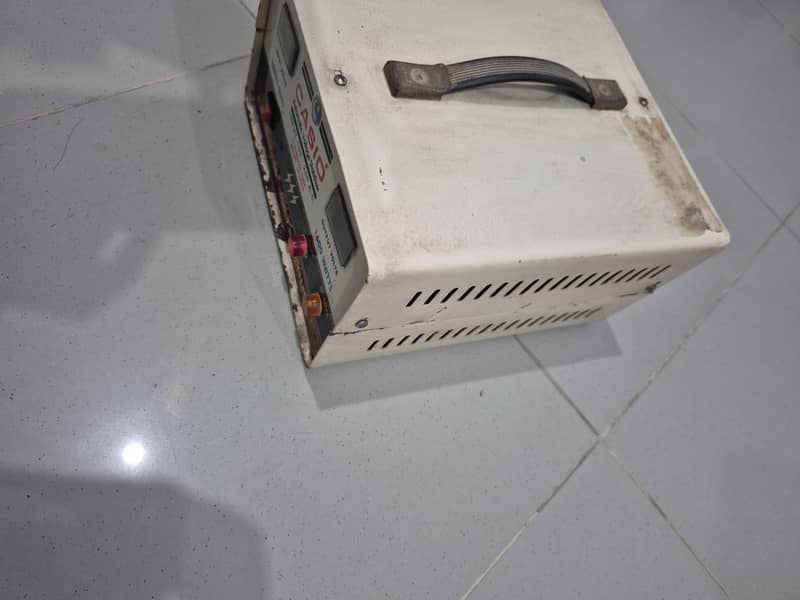 Voltage stablizer 1