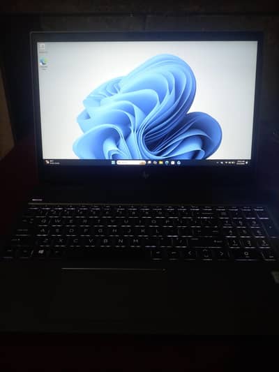 HP ZBook  Core i7 8750H 8 GB Ram 256 GB SSD NVIDIA Quadro P600 4GB