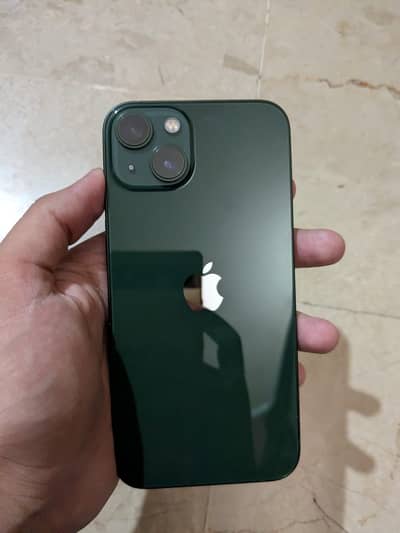 Apple iPhone 13