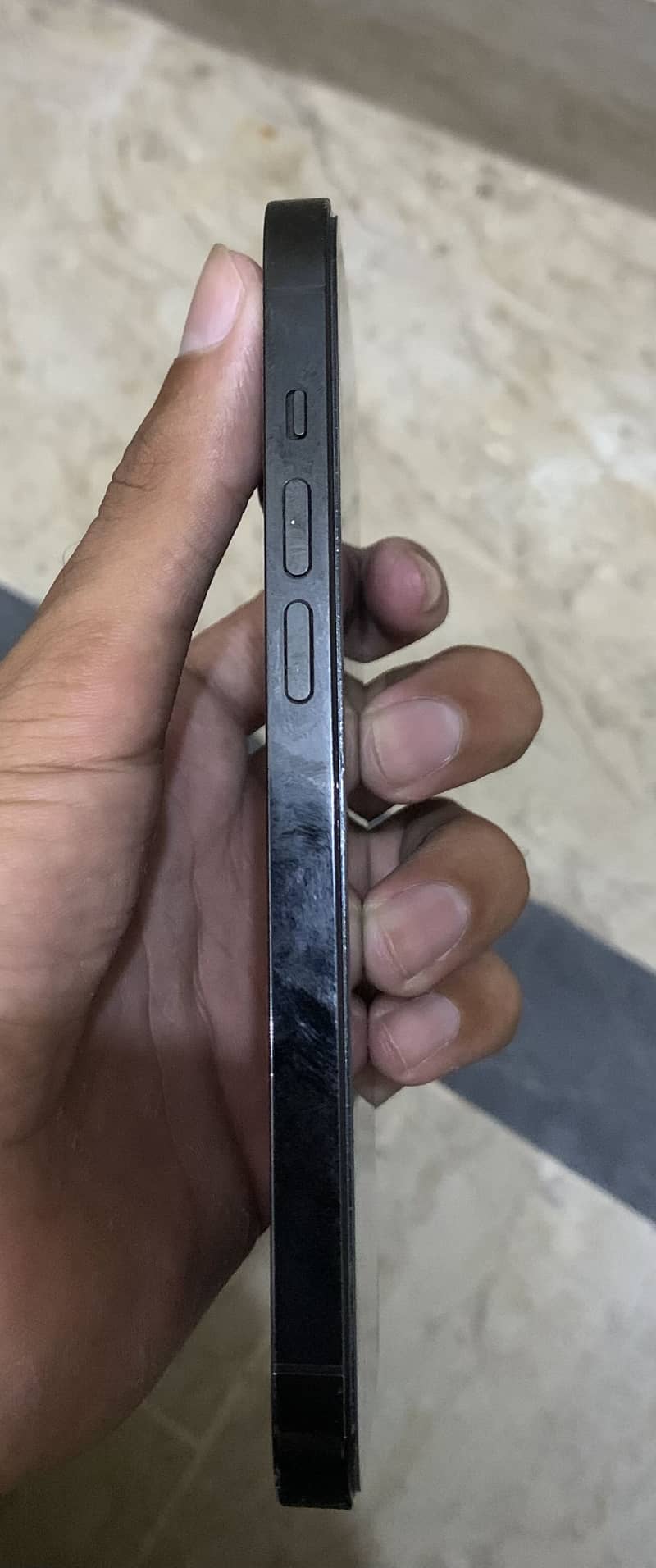 iPhone 14 Pro 2