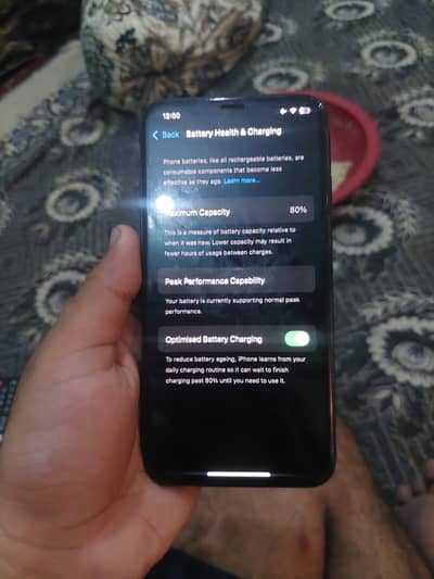 Iphone xsmax 256GB battery health 80%