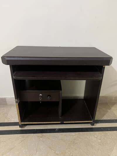 Study table and Double bed for sale wooden  E-11/4