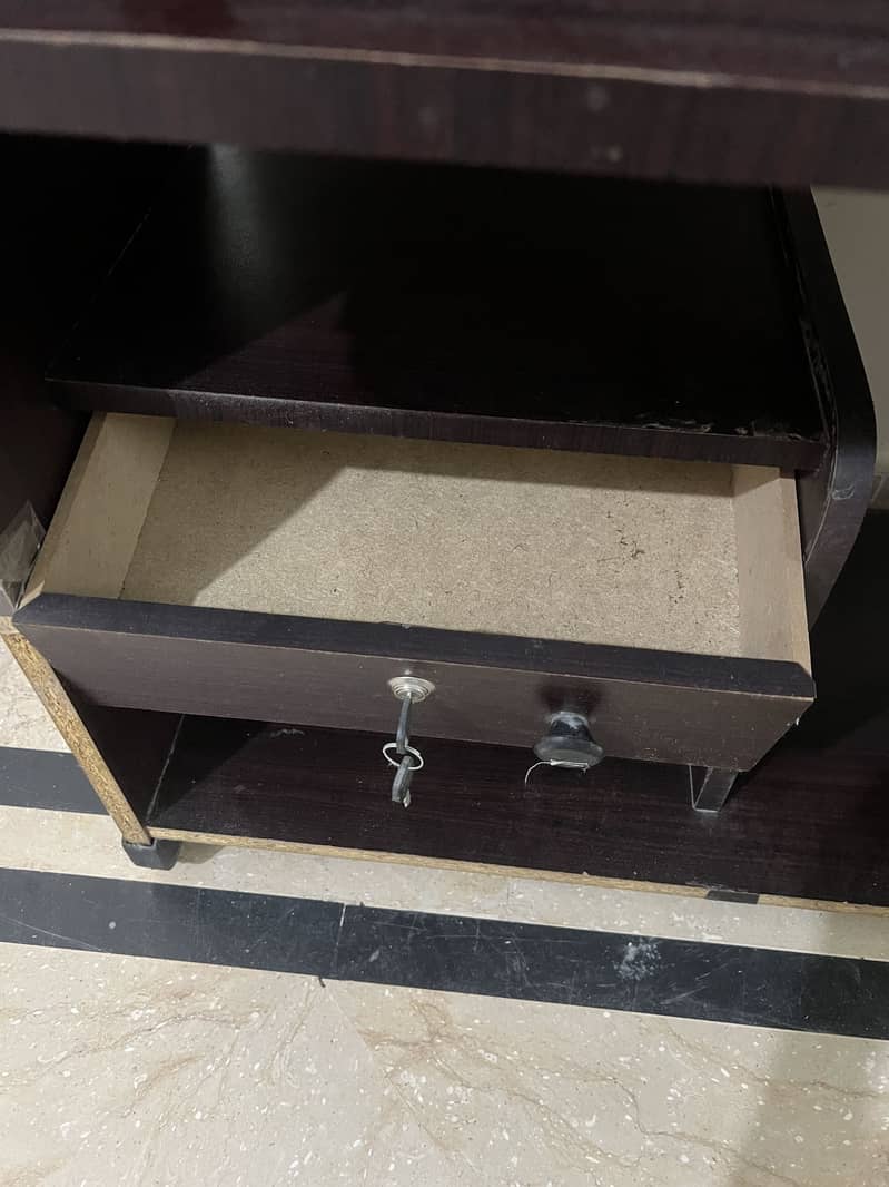 Study table computer table for  sale E-11/4 2