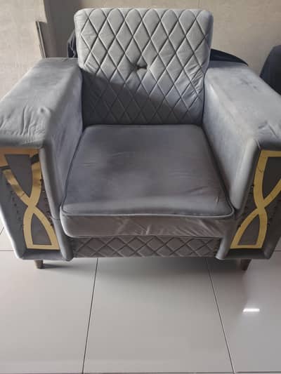 5 seater sofa set with table