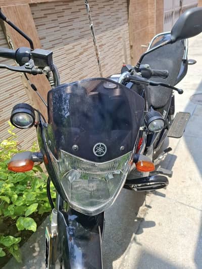 Yamaha YBR 125
