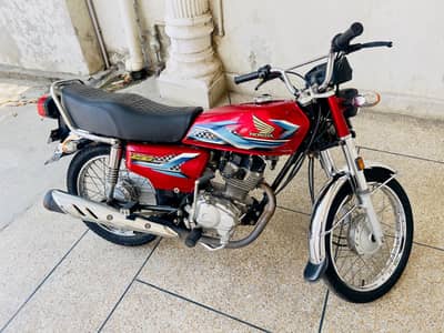 Honda CG 125 Red (2024 model] Excellent Condition
