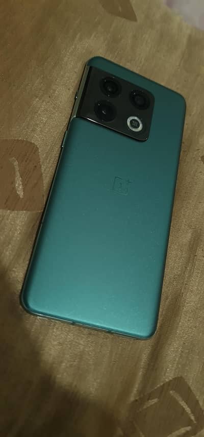 One Plus 10 Pro 5G