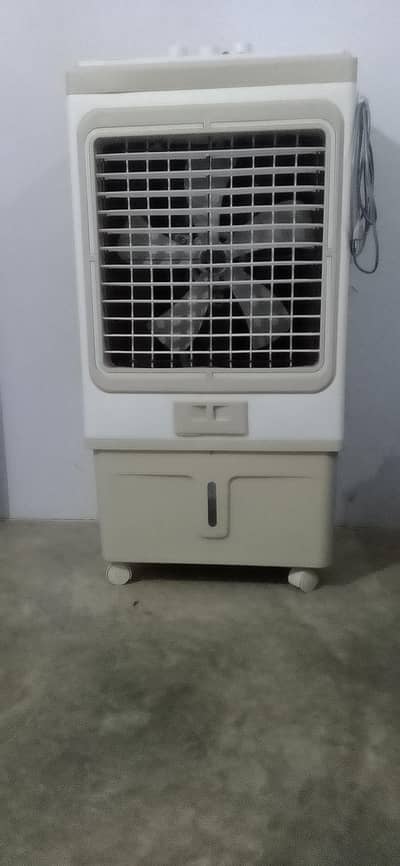 Bonus Cooler (Used once) Almost new