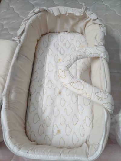 Baby nest