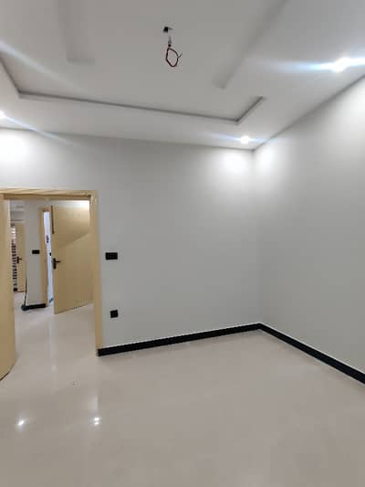 b17 5 mrla brand new 5 mrla ground portion for rent