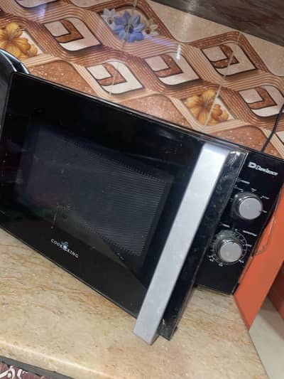 Dawlance Microwave Oven New Condition
