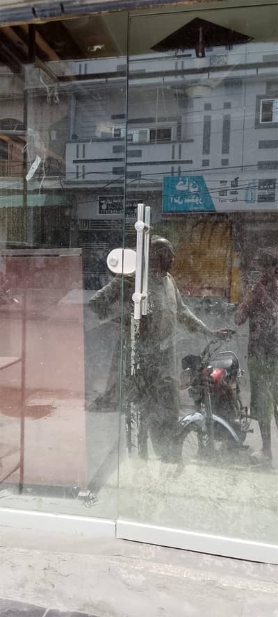 shop glass door 9 by 5