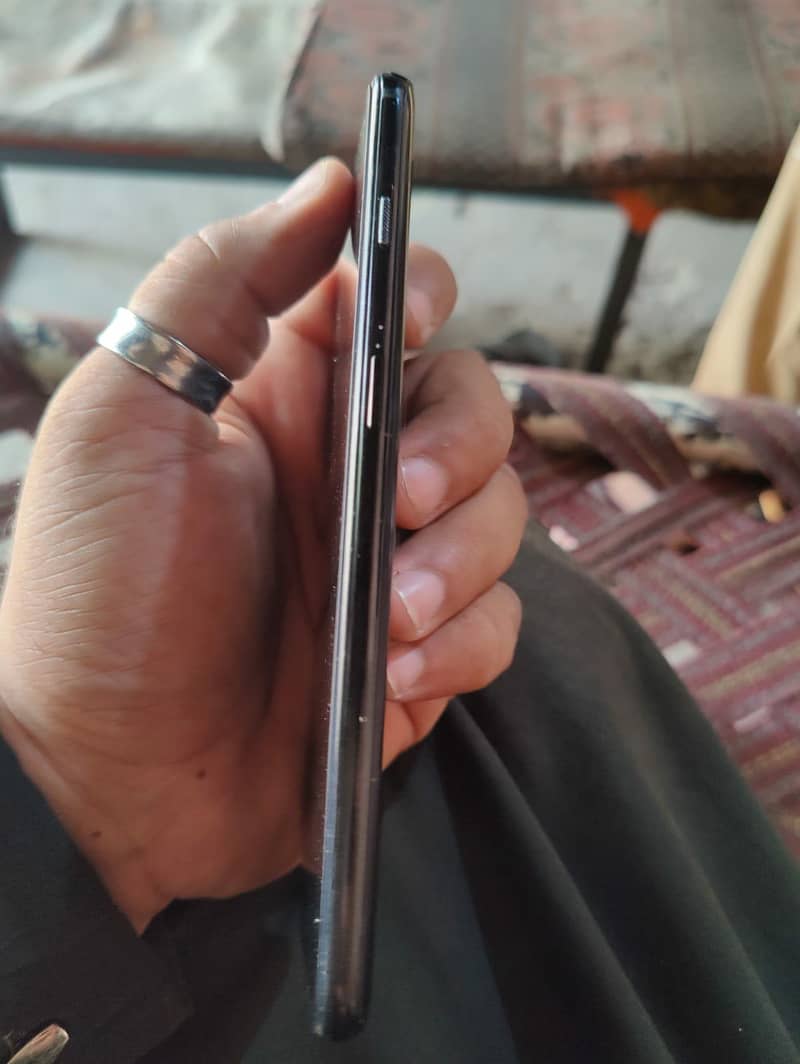 One Plus 6T 3