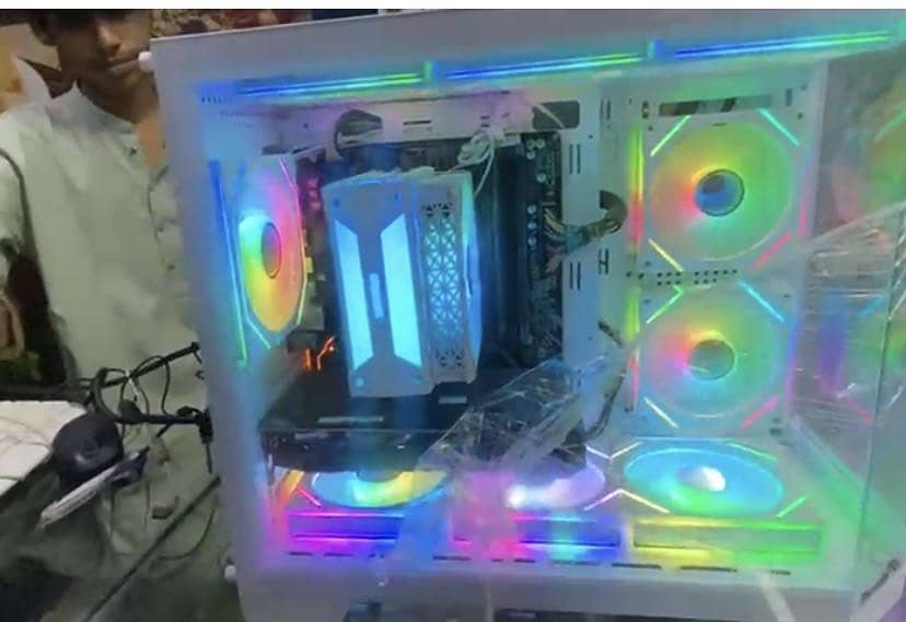 Ultimate gaming Pc 0