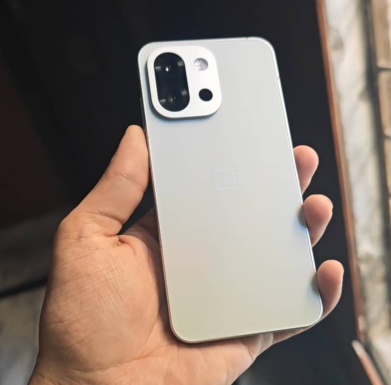 One Plus 13s 0