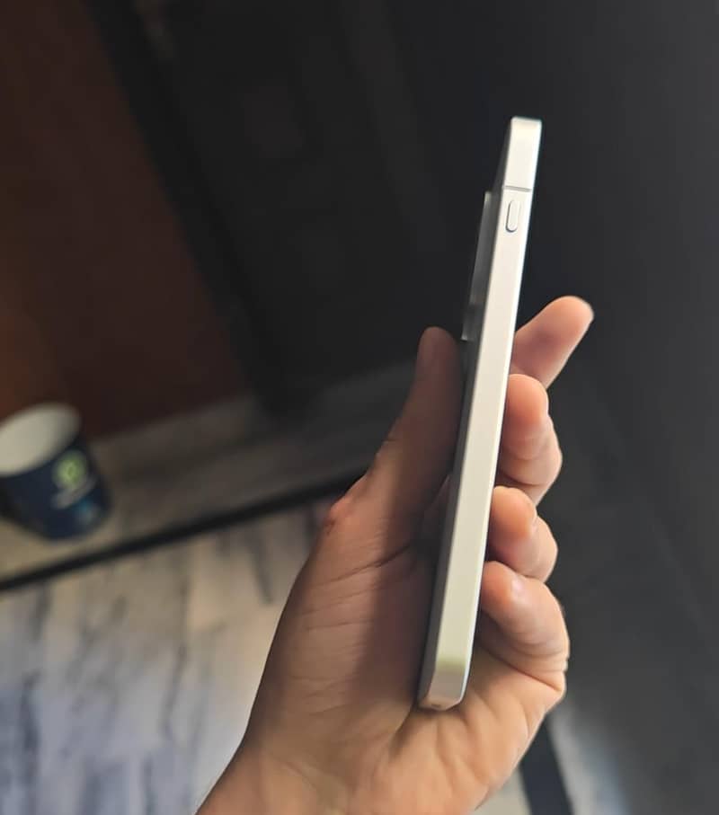 One Plus 13s 4