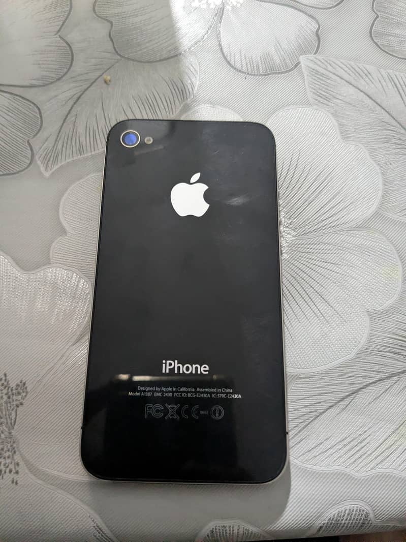 Apple iPhone 4 1