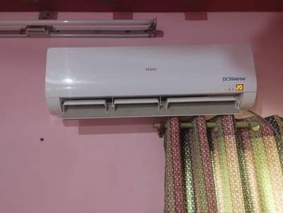 Haier 1 ton Inverter AC
