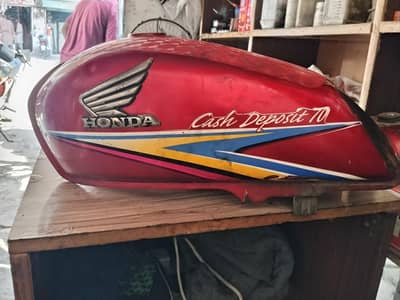 2010 model fuel tank Cd 70