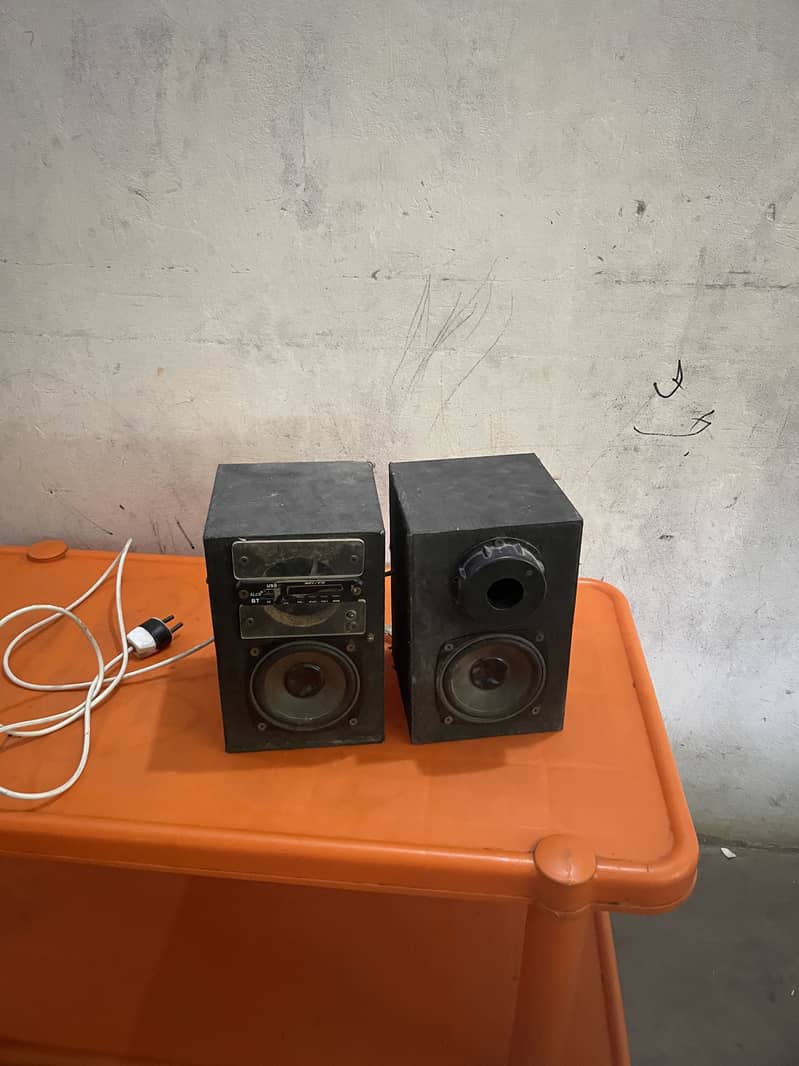 bluetooth speakers 1