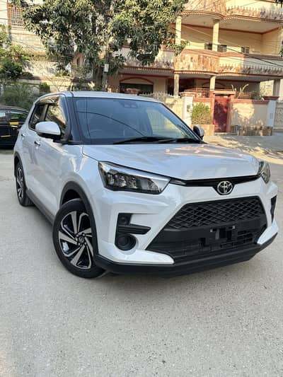 Toyata Raize G package