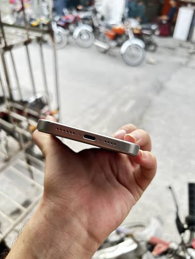 Apple iPhone 15 Pro Max