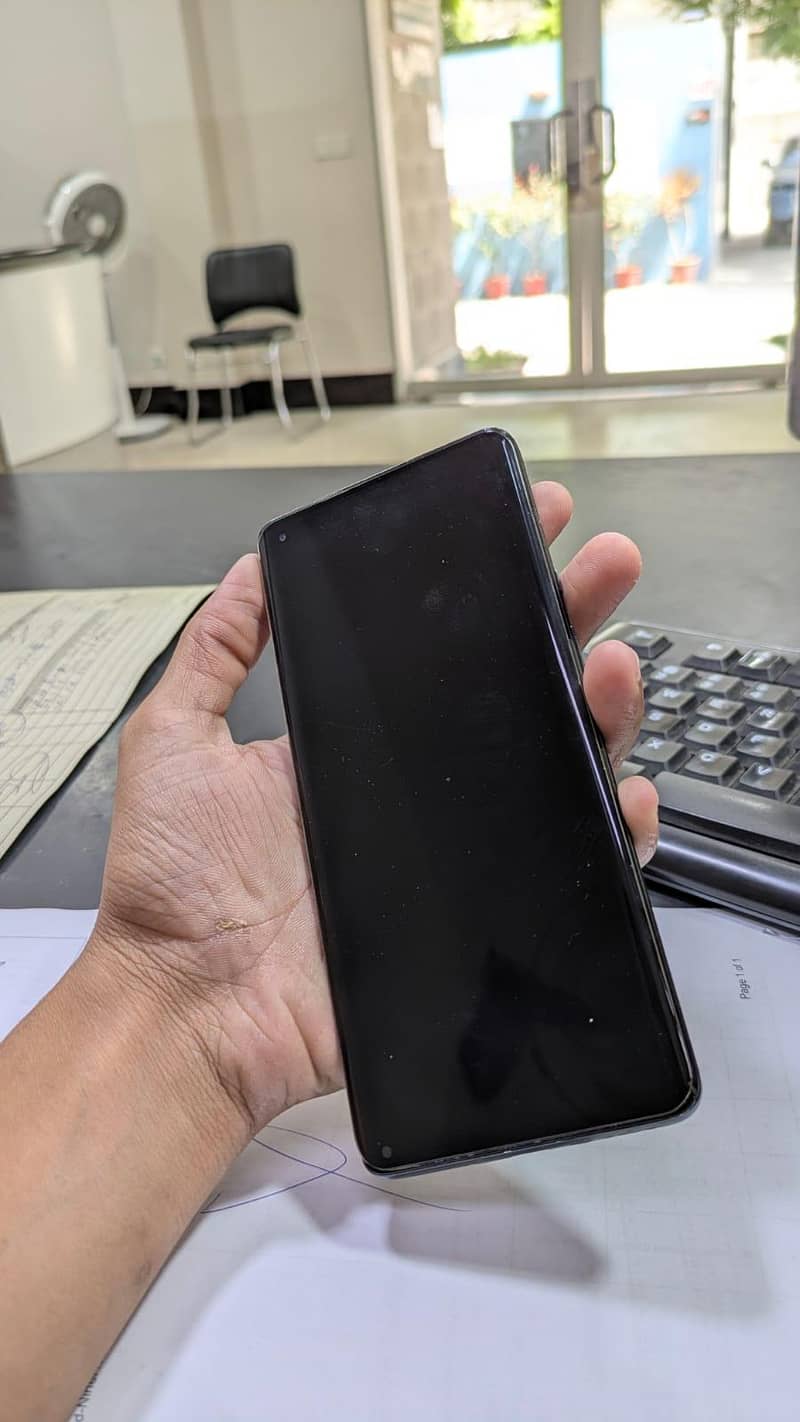 One Plus 8 Pro 0
