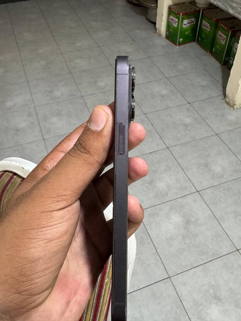 iPhone 14 Pro Max 1