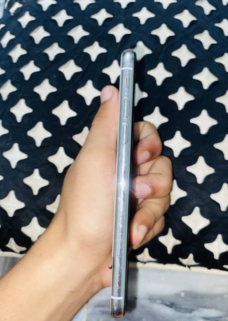 Apple iPhone X 1
