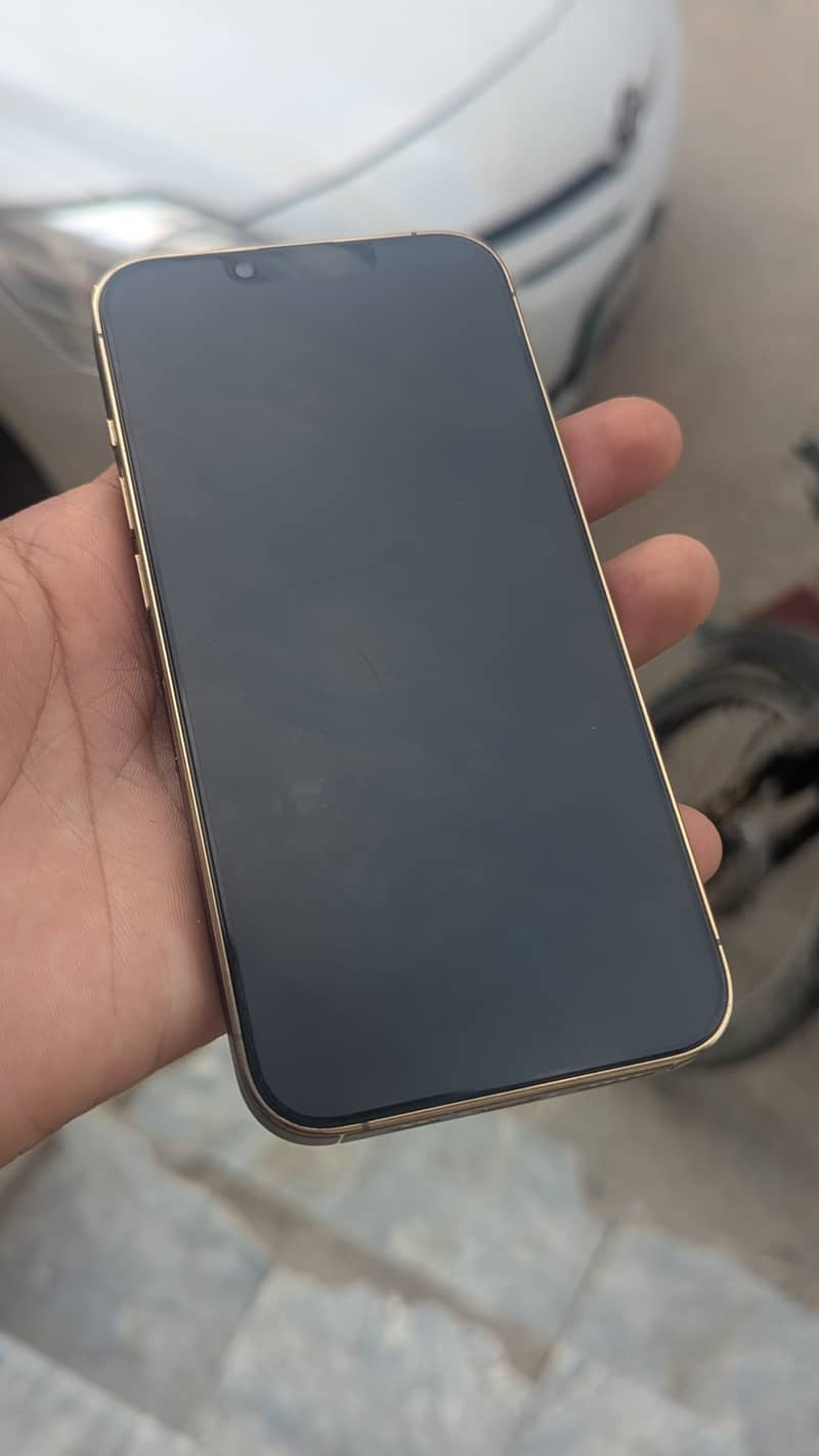 Iphone 13 pro 4