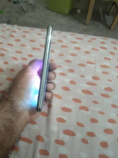 Vivo Y17