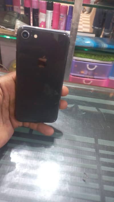 Apple iPhone 8