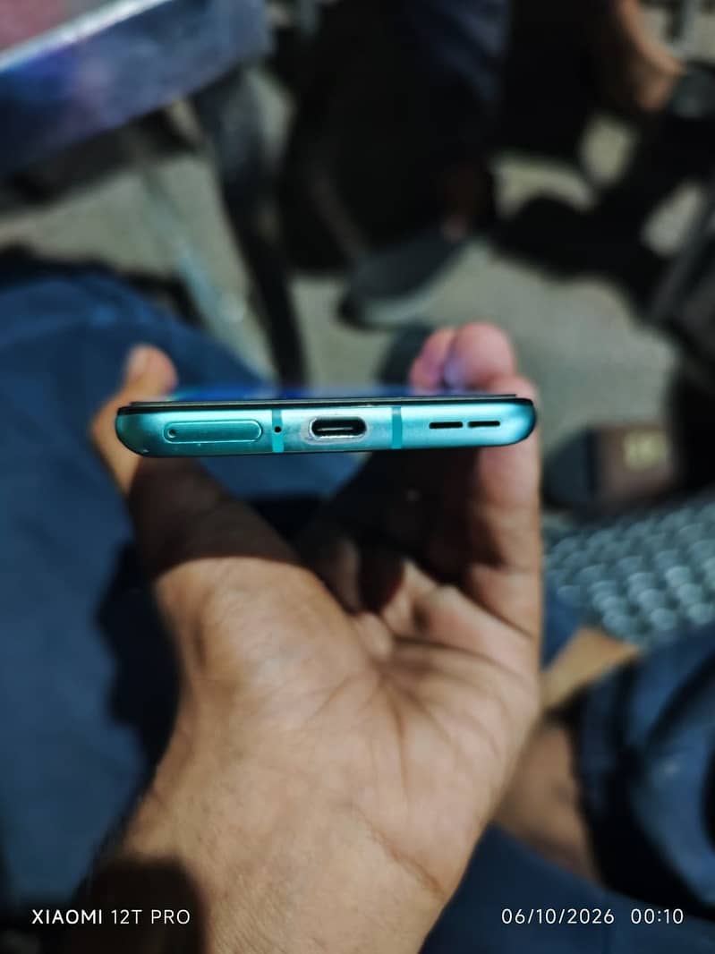 One Plus 8T 1