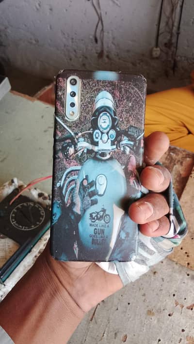 Vivo S1