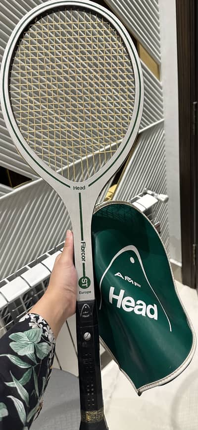 Tennis racket