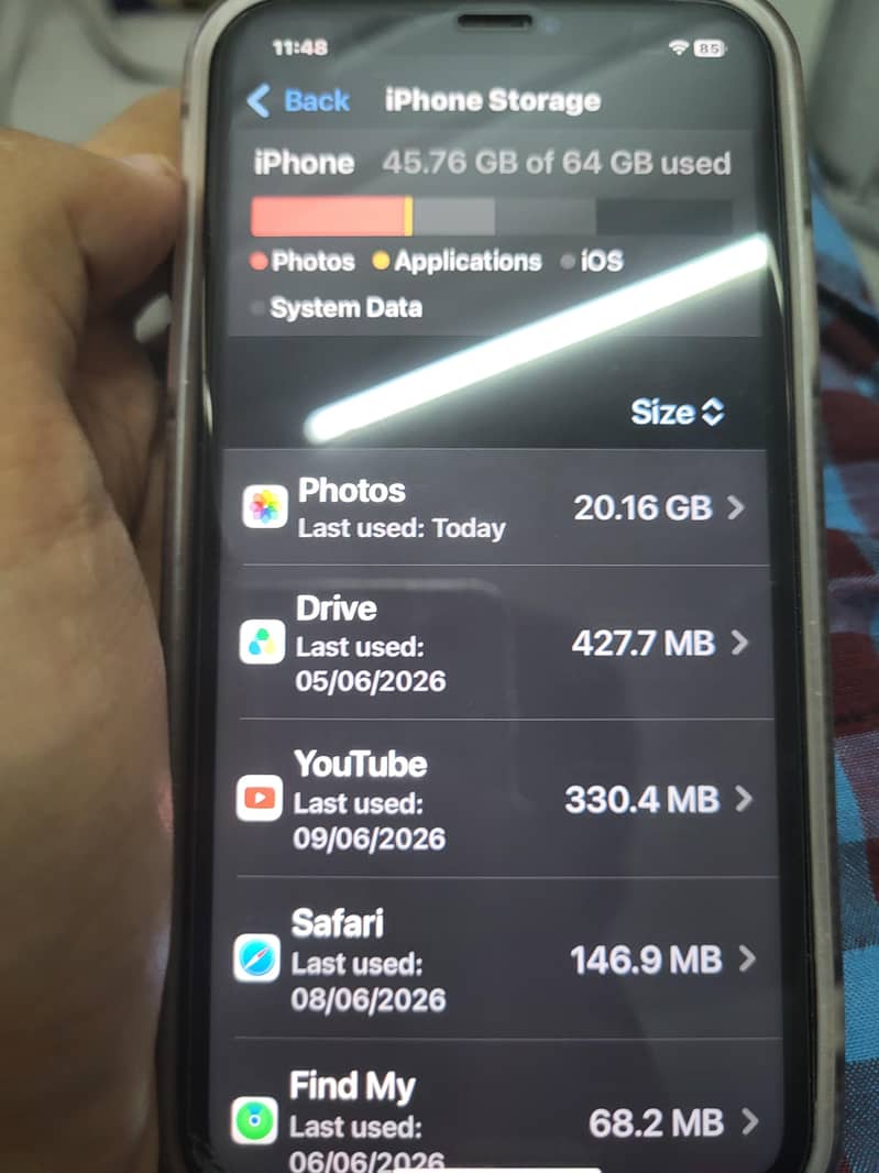 Apple iPhone 11 3