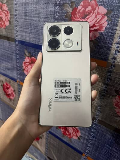 Infinix Note 40