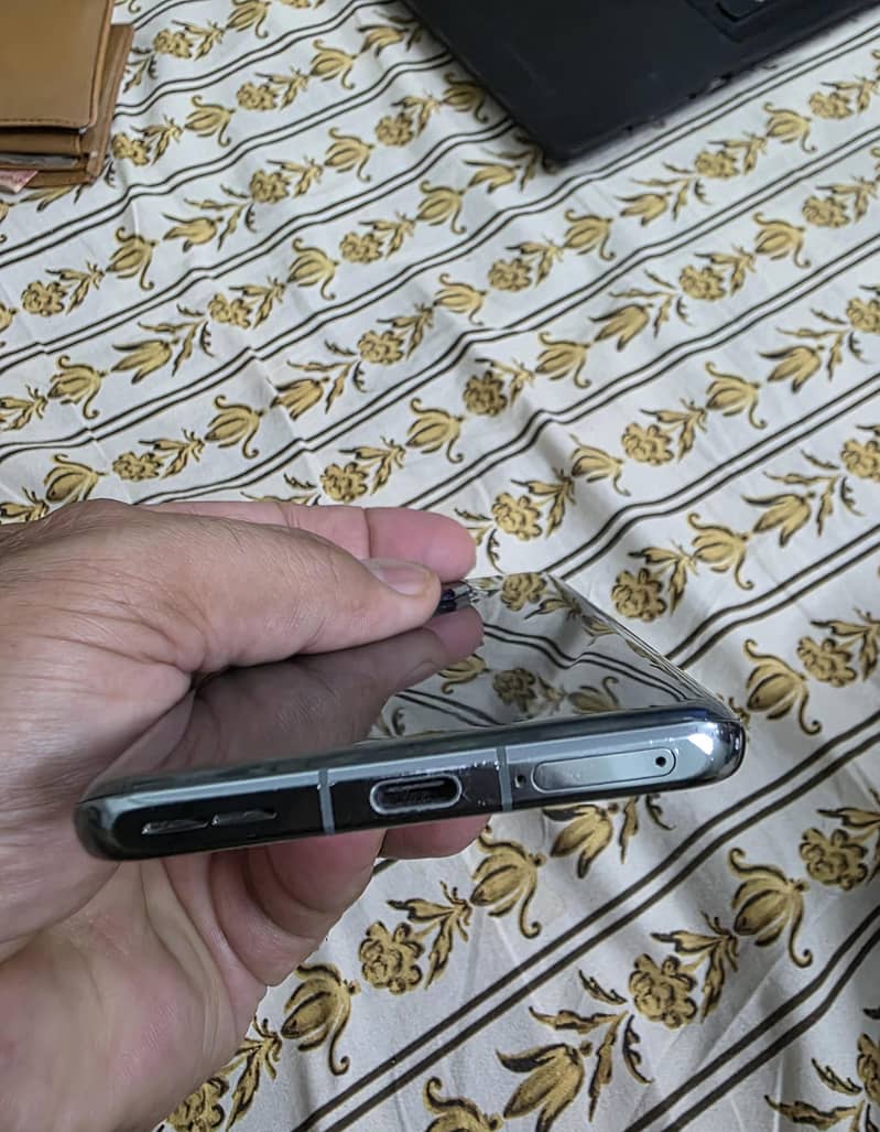 One Plus 11 4
